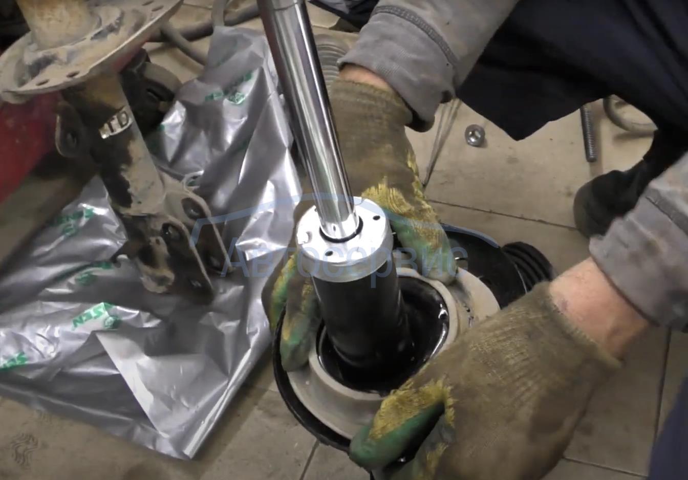 Замена опорного подшипника ваз 21214 - 82 фото